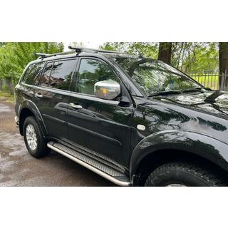 Boční prahy Maydos V2 (2 ks, hliník ↗ nerez) Mitsubishi Pajero Sport 2008–2015 fotografie 4