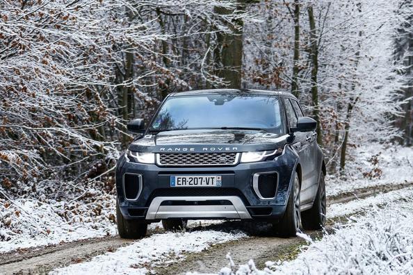 Modernizovaný prémiový crossover Range Rover Evoque