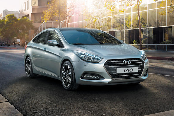 Faceliftovaný sedan Hyundai i40