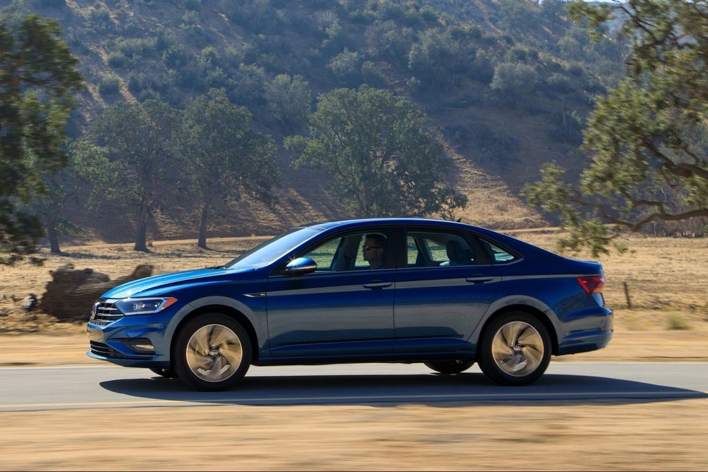 Sedan Volkswagen Jetta sedmé generace