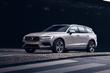 Druhá generace terénního kombi Volvo V60 Cross Country fotografie 8