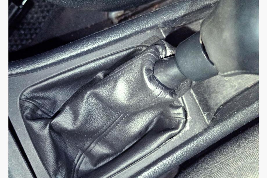 Opel Zafira A 1998–2005 Manžeta řadicí páky V1 (s rámečkem) Image