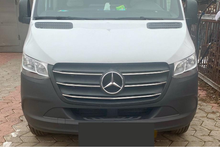 Mercedes Sprinter W907/W910 2018– Kryty masky chladiče (5 ks, nerez) Fotografie 6