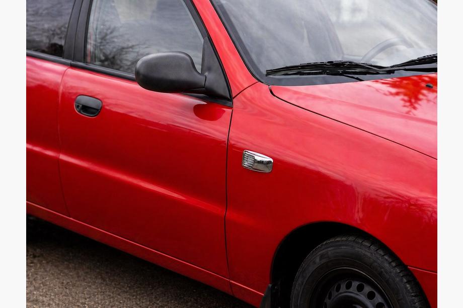 Daewoo Lanos 1998–2017 Mřížka na boční směrový opakovač, obdélník (2 ks, ABS) Image