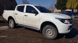Mitsubishi L200 2015–2024 Boční nášlapy Premium (2 ks, nerez) Ø60 mm fotografie 2
