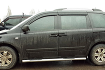 Kia Carnival 2002–2013 Boční nerezové trubky (2 ks) fotografie 1
