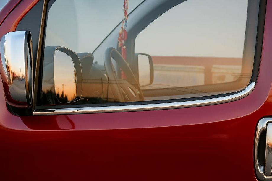 Citroen Nemo 2007–2017 Vnější okenní lišty (2 ks, nerez) Carmos - turecká ocel Image
