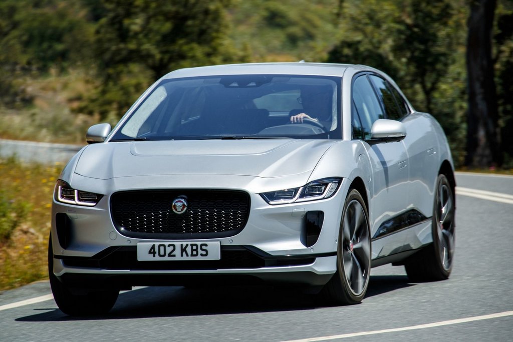 Elektrický crossover Jaguar I-Pace s pohonem všech kol