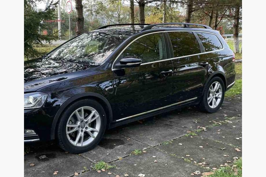 Volkswagen Passat B7 2012–2015 Plastové lemy blatníků SD/SW (4 ks, černé, ABS) Image