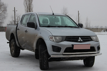 Mitsubishi L200 2006–2015 Přední ochranný rám ST014 (nerez) Ø60/60 fotografie 3