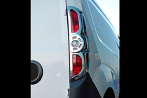 Opel Combo 2012–2018 Chromový rámeček zadních světel (2012-2015, 2 ks, plast) fotografie 2