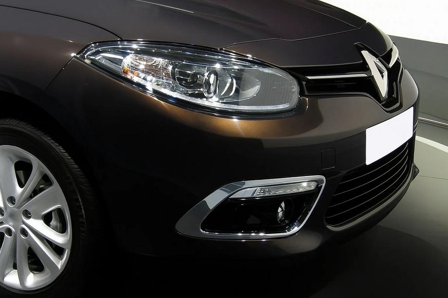 Renault Fluence 2009–2016 Chromové rámečky mlhovek (2013↗, 2 ks, nerez) Image