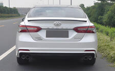 Toyota Camry 2017–2023 Sada bodykitu Lexus LS style fotografie 6
