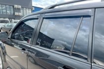 Toyota Land Cruiser Prado 120 2002–2009 Ofuky oken (4 ks, HIC) fotografie 1