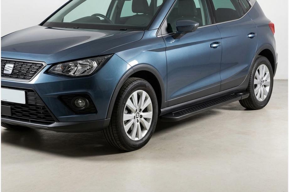 Seat Arona 2017– Boční nášlapy Allmond Black (2 ks, hliník) Fotografie 1