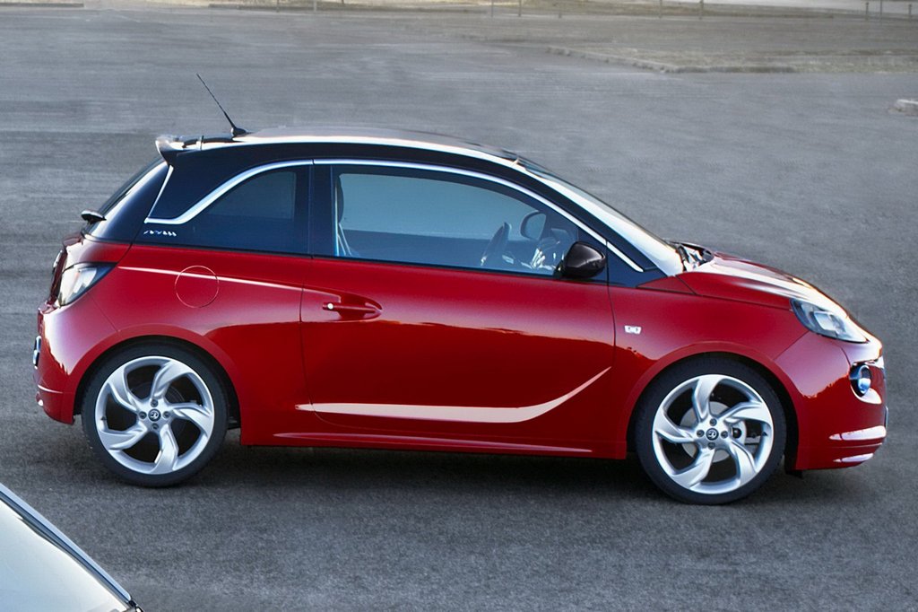 Recenze subkompaktního hatchbacku Opel Adam