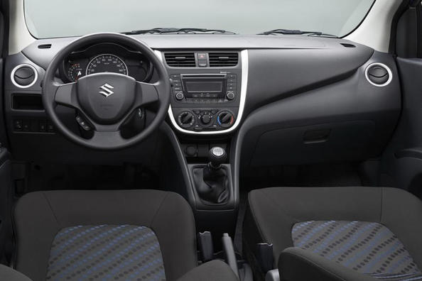 Recenze kompaktního hatchbacku Suzuki Celerio Fotografie 5