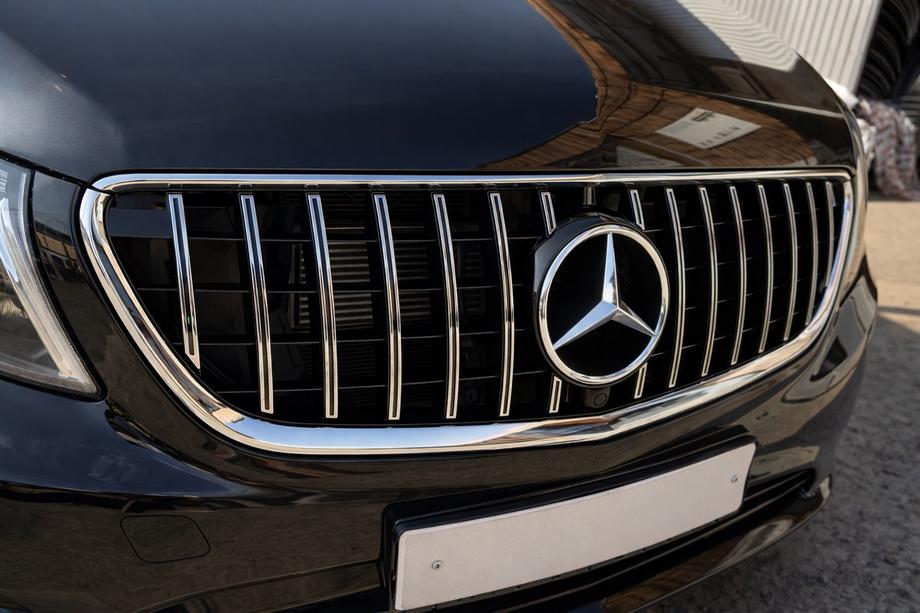 Mercedes Vito/V-class W447 2014– Přední maska chladiče GT Panamericana Chrome (2014-2023 pro Vito W447) Fotografie 2
