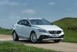 Přehled off-roadové verze hatchbacku Volvo V40 Cross Country fotografie 7