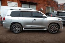 Toyota Land Cruiser 200 2007–2021 Sada dveřních lišt (2016-2021) fotografie 5