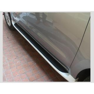 Boční prahy (2 ks) Toyota Innova 2015– fotografie 3