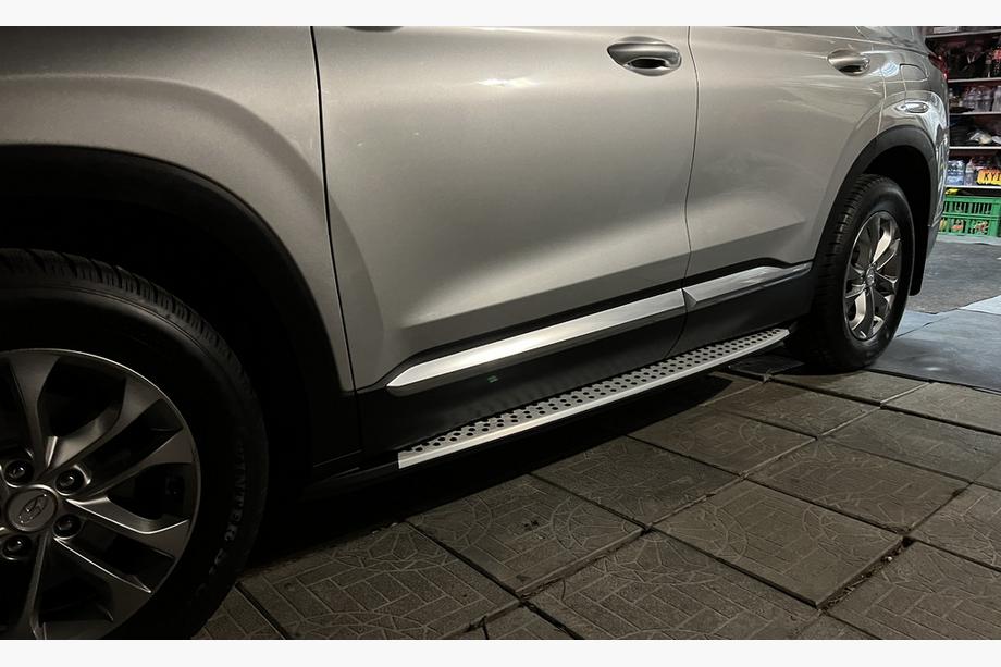 Hyundai Santa Fe 4 2018–2023 Boční nášlapy V1-A (2 ks) Image