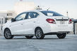Levný sedan Mitsubishi Mirage fotografie 3