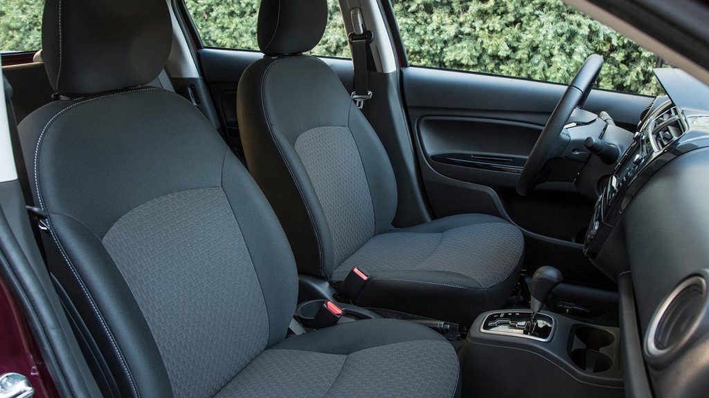 Levný sedan Mitsubishi Mirage