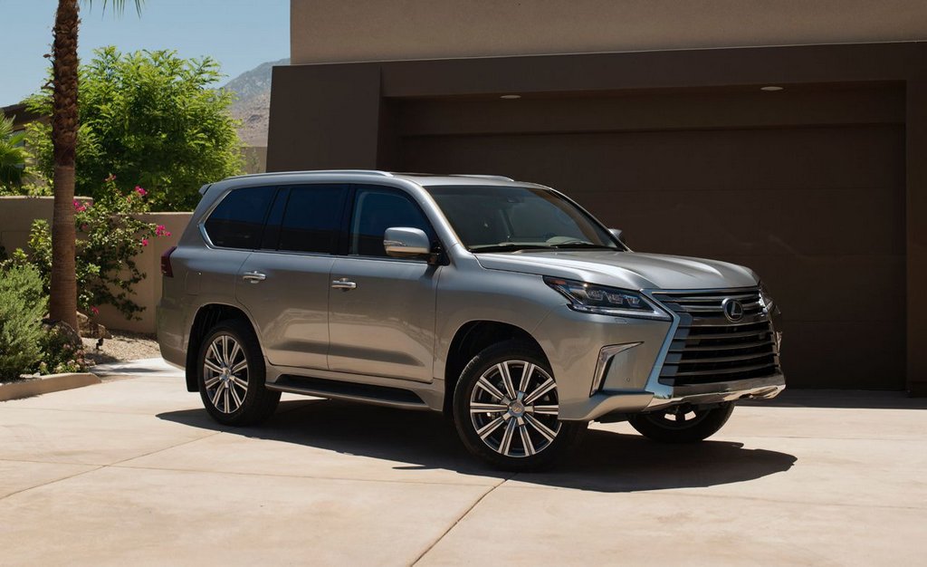 Recenze modernizovaného SUV Lexus LX