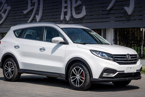 Recenze modernizovaného crossoveru Dongfeng 580