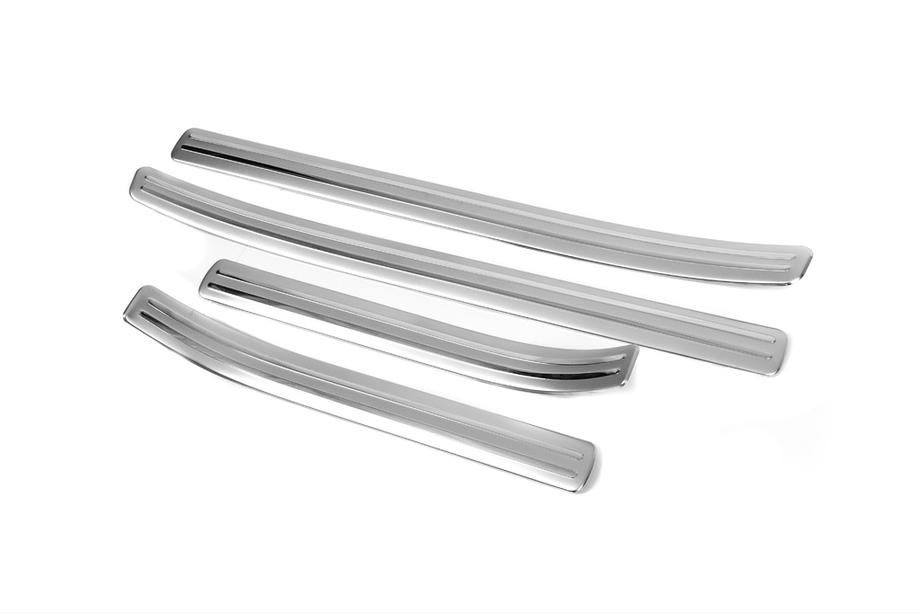Volkswagen Touareg 2002–2010 Nerezové kryty prahů Libao (4 ks) Image