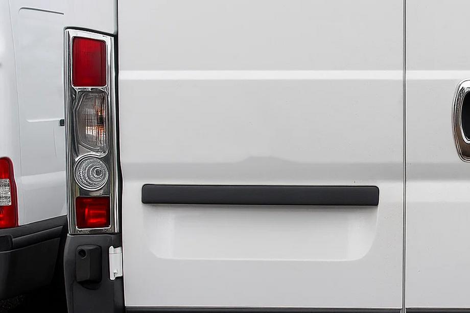 Fiat Ducato 2006–2025 Chromové kryty zadních světel rovné (2006-2014, 2 ks, nerez) Image