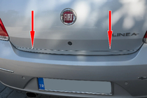 Fiat Linea 2006–2018 Nerezová lišta na hranu víka kufru fotografie 1