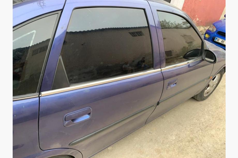 Opel Vectra B 1995–2002 Okenní lišty (4 ks, nerez) Image