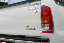 Toyota Hilux 2006–2015 Chromové kryty zadních světel 2004-2008 (2 ks, plast) fotografie 1