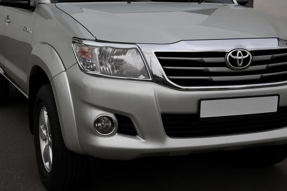 Toyota Hilux 2006–2015 Kryty světlometů (2 ks, plast) Image