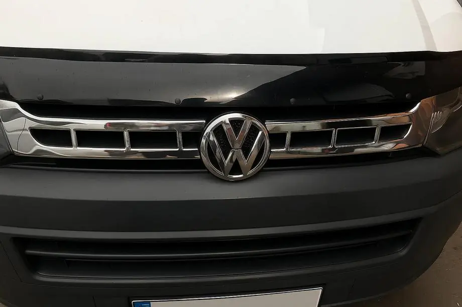 Volkswagen T5 2010–2015 Lišty na masku chladiče (Carmos, 2 ks, nerez) Fotografie 4