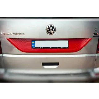Plastová lišta na víko kufru Volkswagen T6 2015–2024 fotografie 4