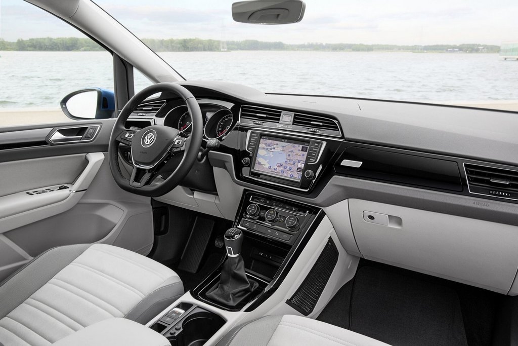 Recenze kompaktního MPV Volkswagen Touran