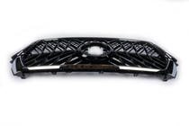 Toyota Land Cruiser 200 2007–2021 Maska chladiče 2016-2021 (TRD) fotografie 9