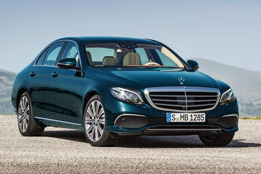 Test sedanu Mercedes-Benz E-Class páté generace