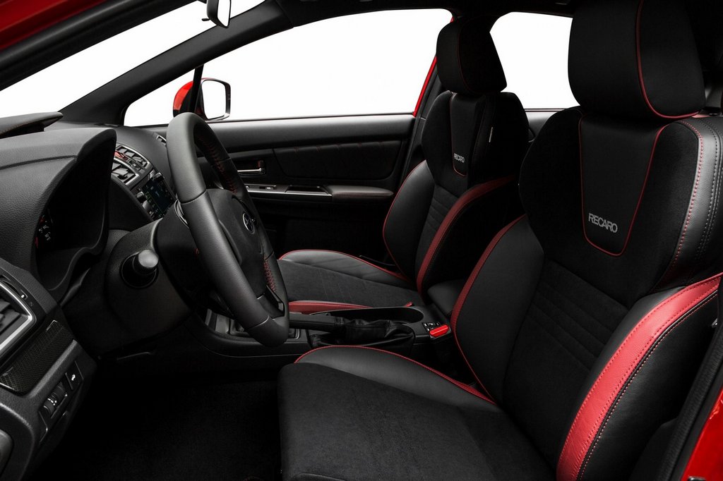 Recenze modernizovaného sportovního sedanu Subaru WRX