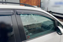 Volkswagen Touran 2010–2015 Ofuky oken (4 ks, HIC) fotografie 11