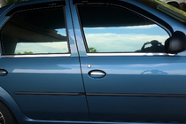 Dacia Logan I 2005–2008 Nerezové okenní lišty (4 ks) OmsaLine – italská nerezová ocel fotografie 1