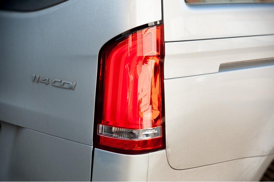 Mercedes Vito/V-class W447 2014– Zadní LED světla (pro Vito, 2 ks) Fotografie 3