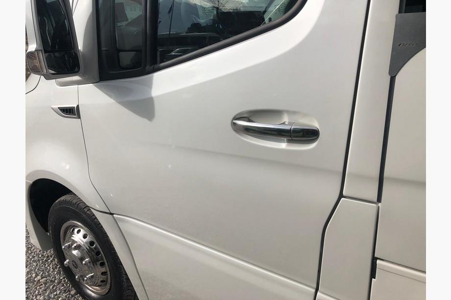Mercedes Sprinter W907/W910 2018– Nerezové kryty klik dveří Fotografie 2