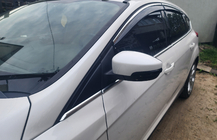 Ford Focus III 2011–2017 Ofuky oken s chromovou lištou Niken (SD/HB, 4 ks) fotografie 3