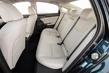 Recenze hybridního sedanu Honda Insight fotografie 8