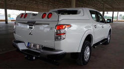 Mitsubishi L200 2015–2024 Střešní box (Grandbox) fotografie 2
