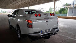 Mitsubishi L200 2015–2024 Střešní box (Grandbox) fotografie 4